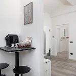 Daire Casa Del Nettuno In Via Indipendenza, A 5 Min Da Piazza Maggiore