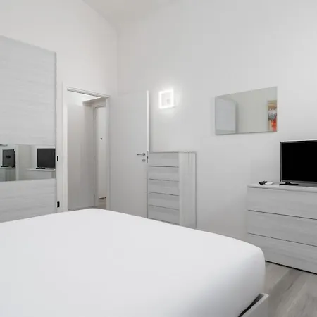 Casa Del Nettuno In Via Indipendenza, A 5 Min Da Piazza Maggiore