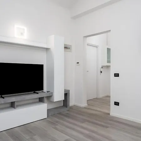 Casa Del Nettuno In Via Indipendenza, A 5 Min Da Piazza Maggiore Lejlighed