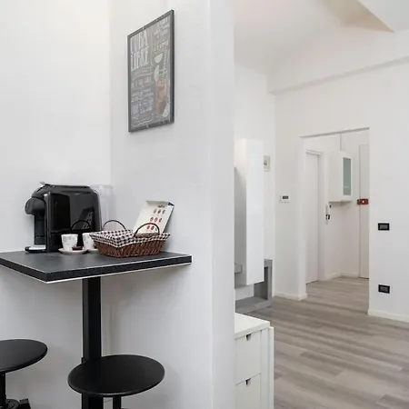 Apartment Casa Del Nettuno In Via Indipendenza, A 5 Min Da Piazza Maggiore