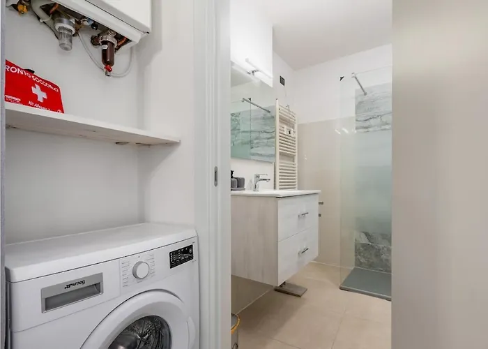Casa Del Nettuno In Via Indipendenza, A 5 Min Da Piazza Maggiore Appartamento *