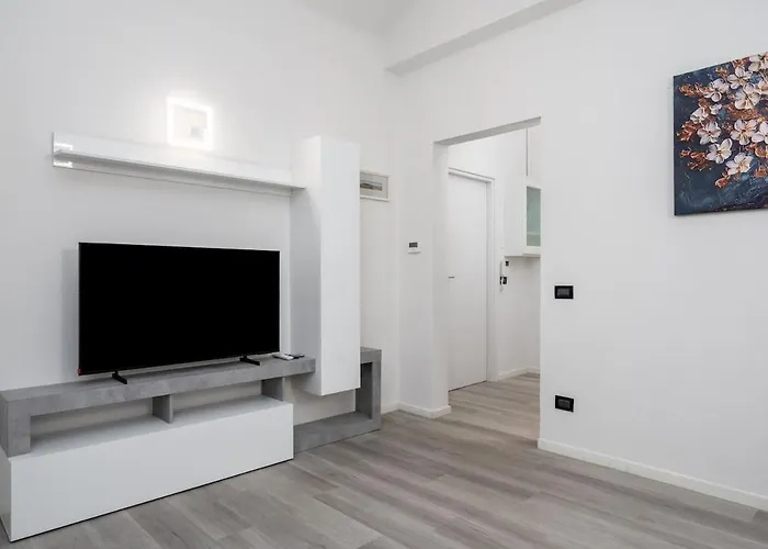 Casa Del Nettuno In Via Indipendenza, A 5 Min Da Piazza Maggiore Appartamento